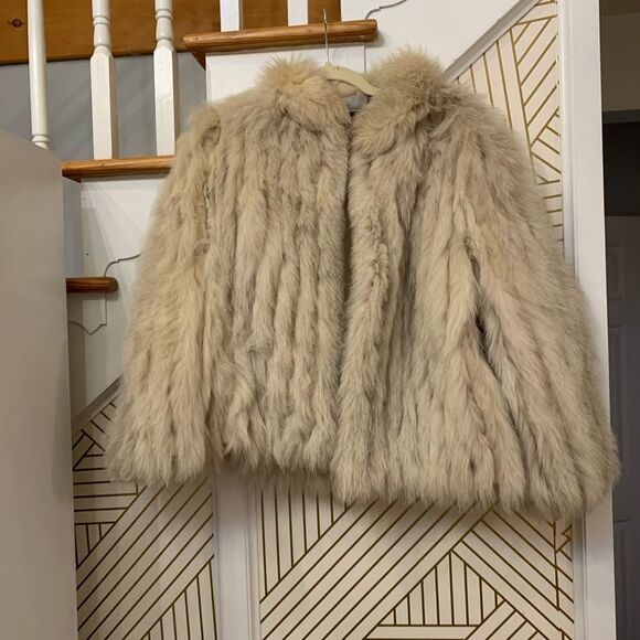 Saga Fox Vintage Fur Jacket - Picture 3 of 8